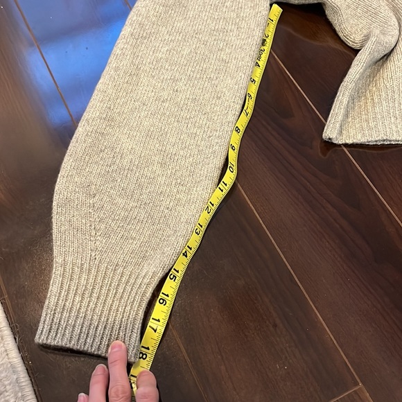 NWT Theory Wool & Cashmere Blend Cardigan Sweater Gray (Oatmeal) Soft & Warm P 0 - Picture 16 of 16